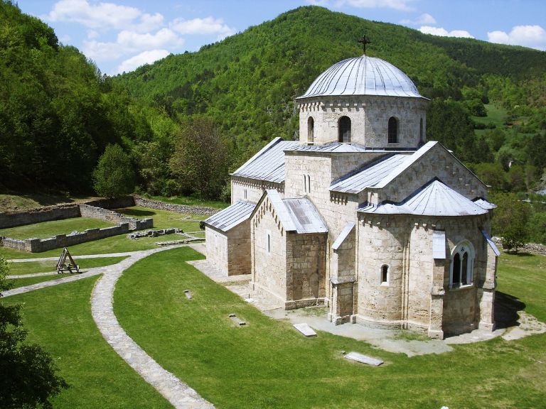 Manstir Gradac
